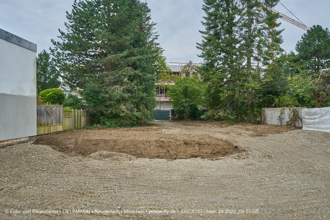 24.09.2022 - Baustelle an der Niederalmstraße 16 und Hugo-Lang-Bogen 13 in Neuperlach-Trudering